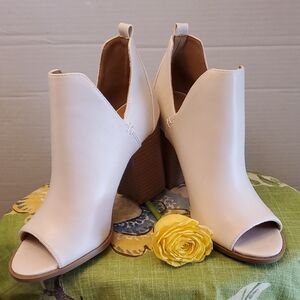 Qupid Peep Toe Booties Chunky Block Heels, Size 8